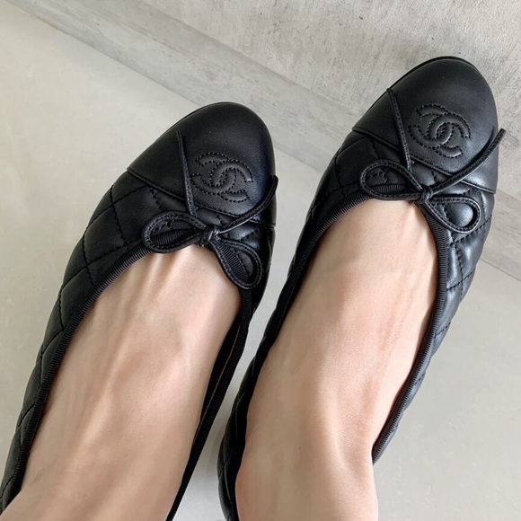 CHANEL Shoes - CHANEL BALLET QUILTED CLASSIC FLATS 37.5
